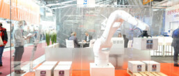 Motek Internationale Fachmesse für Produktions- und Montageautomatisierung csm C0455.MP4.00 56 52 39.Standbild001 c0b19aa542 uai
