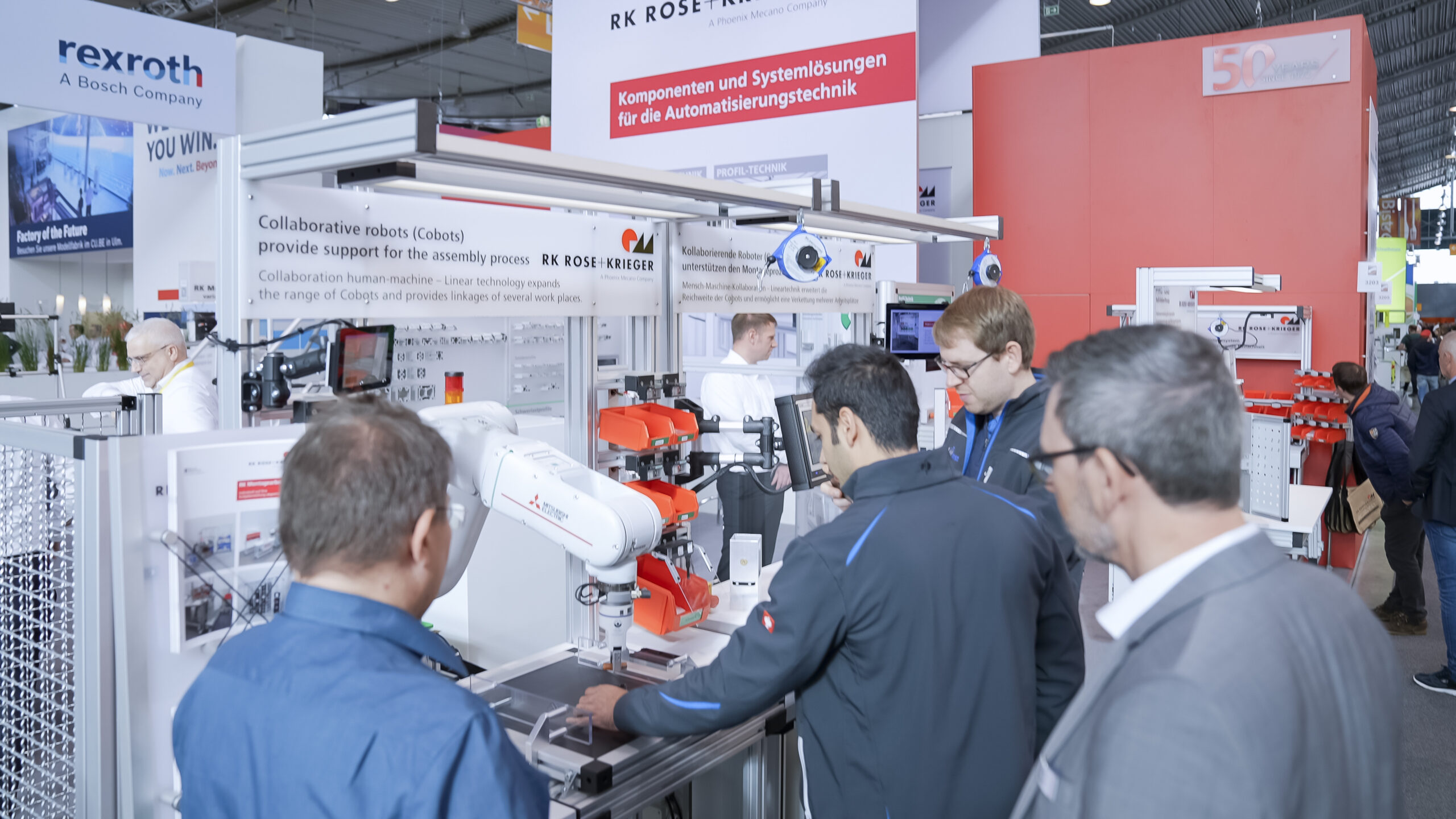 Motek Internationale Fachmesse für Produktions- und Montageautomatisierung Messeaufnahme Motek 2022 scaled