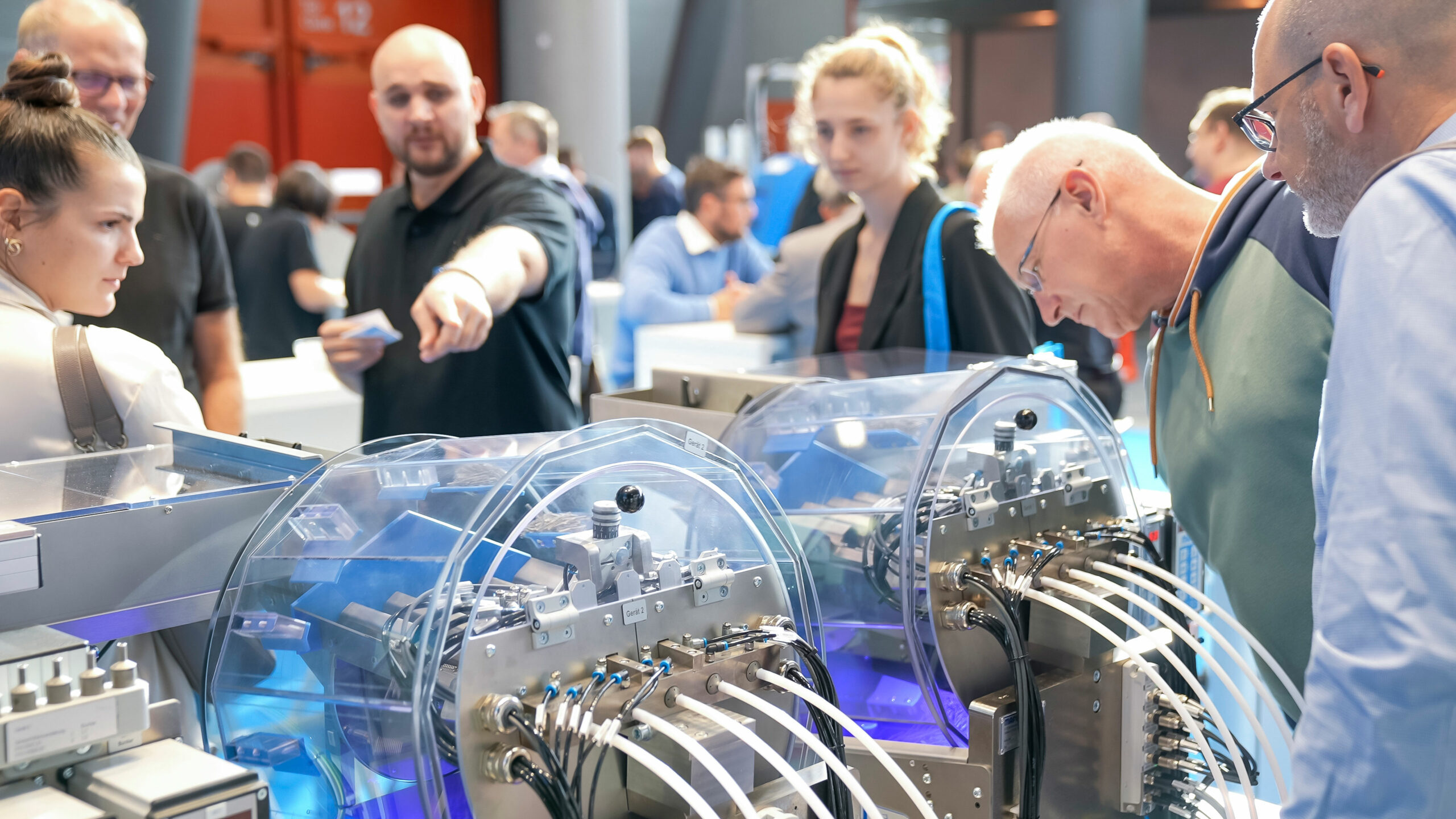 Besucher Messestand